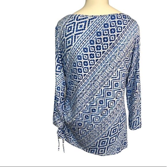 Ruby Rd. Size small blue geometric print top - Picture 8 of 8